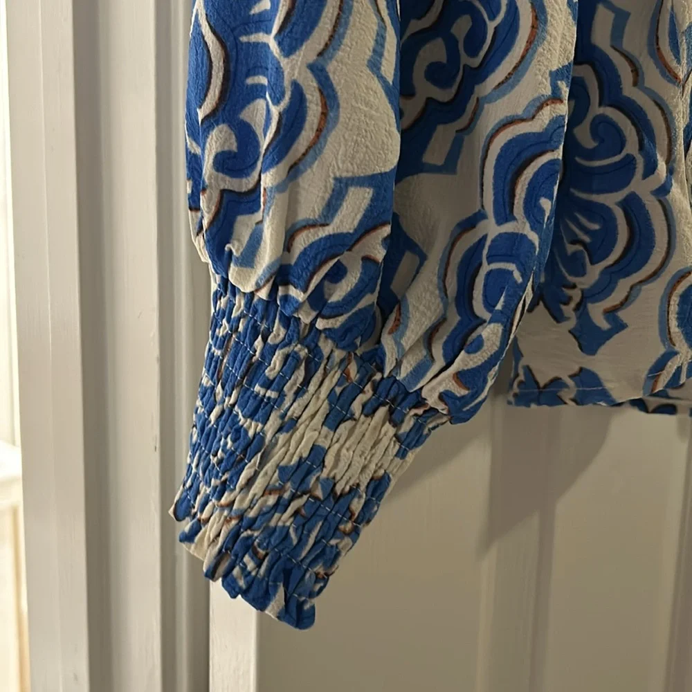 Blouse - Picture 3 of 4